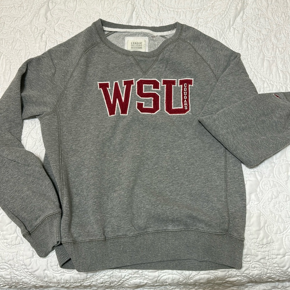 WSU sweatshirt